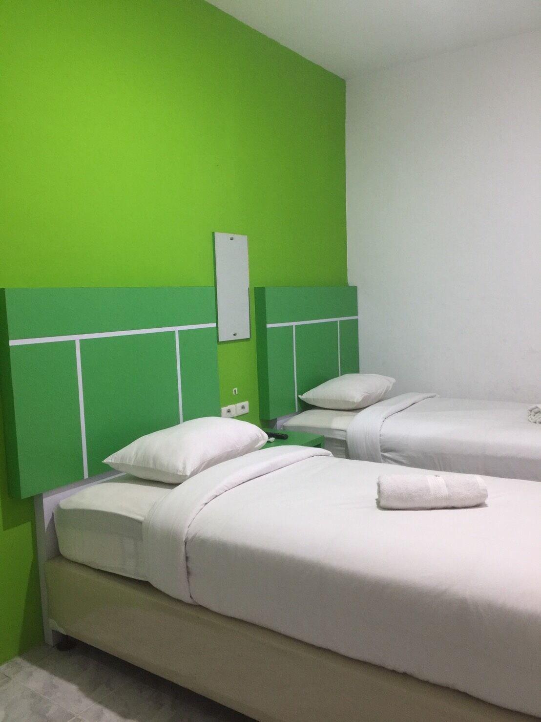 Oyo 1825 Marcopolo Homestay Pekanbaru Buitenkant foto